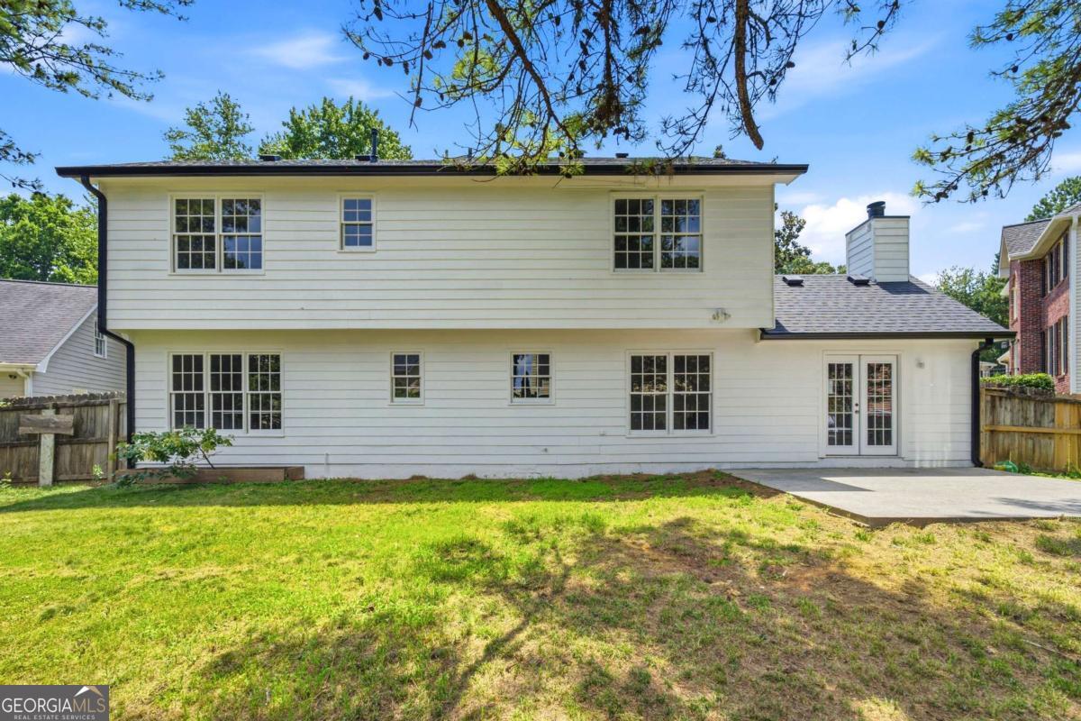 2110 November Court NW