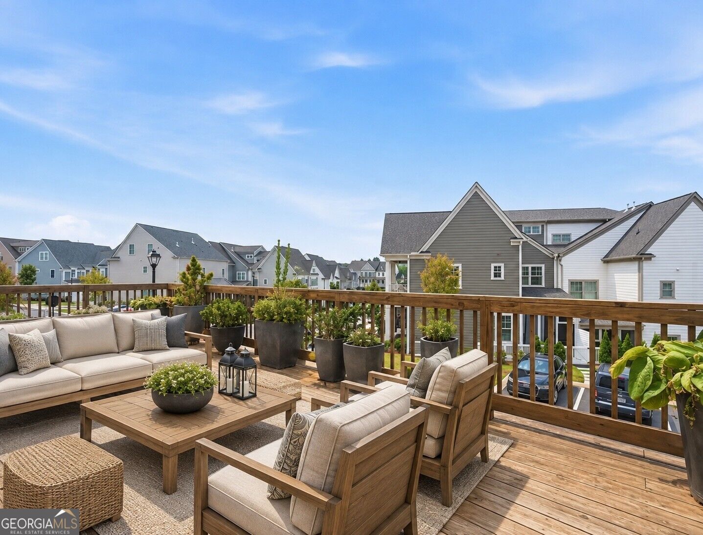 559 S Club Drive
