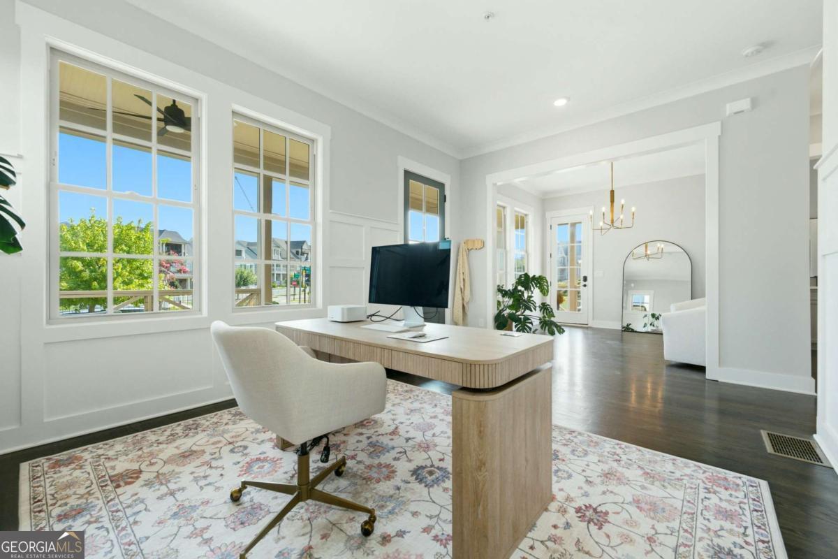 559 S Club Drive