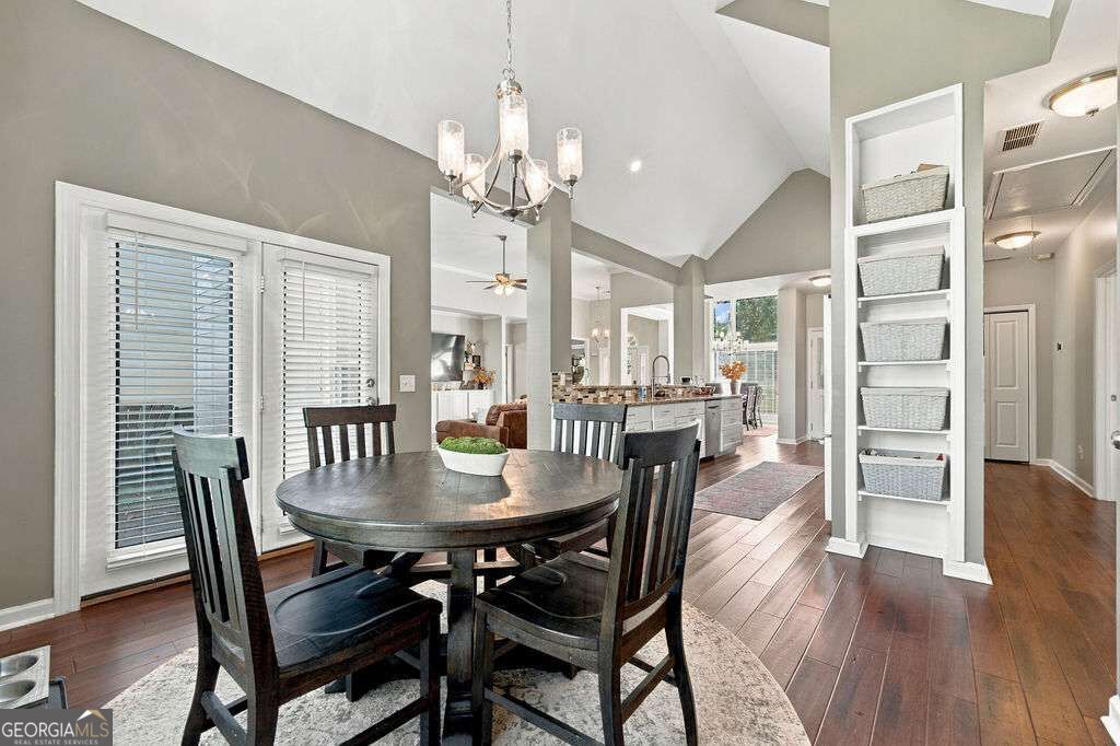 1028 Legacy Walk
