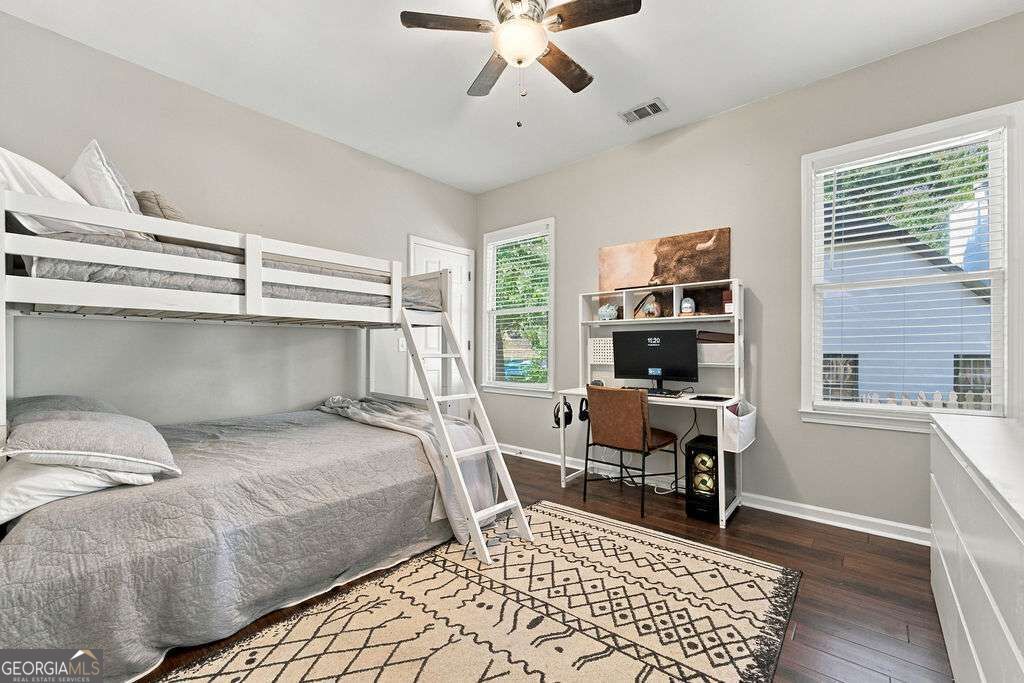 1028 Legacy Walk