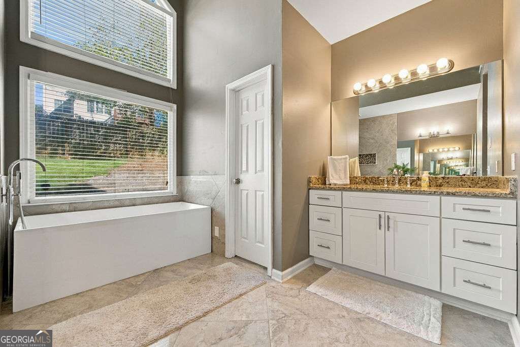 1028 Legacy Walk