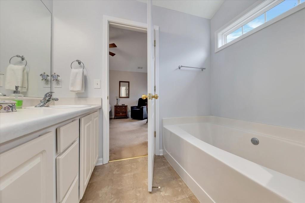309 White Oak Way