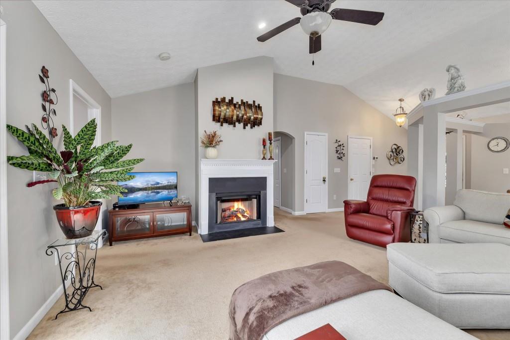 309 White Oak Way