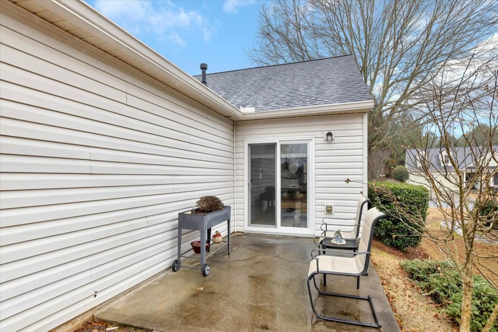309 White Oak Way