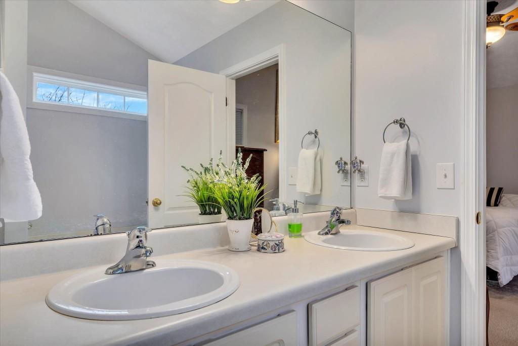 309 White Oak Way