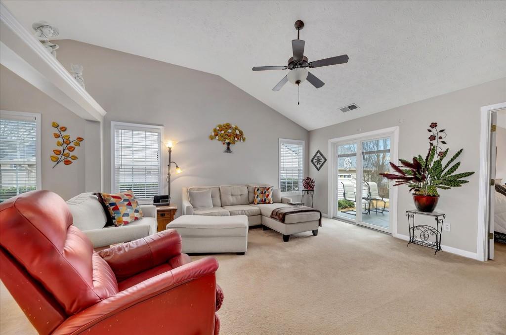 309 White Oak Way