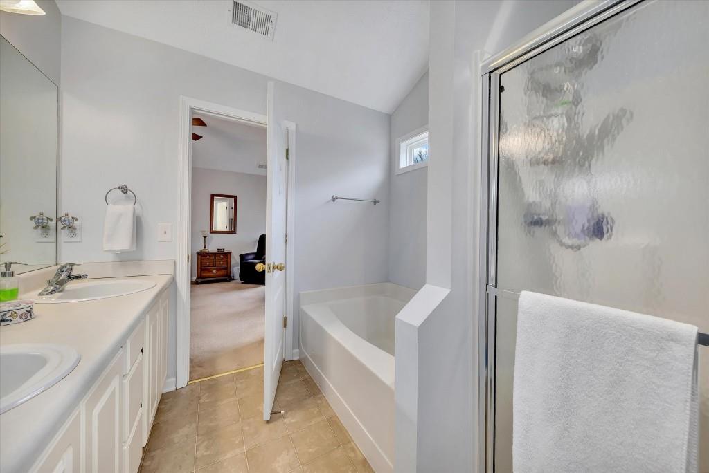 309 White Oak Way
