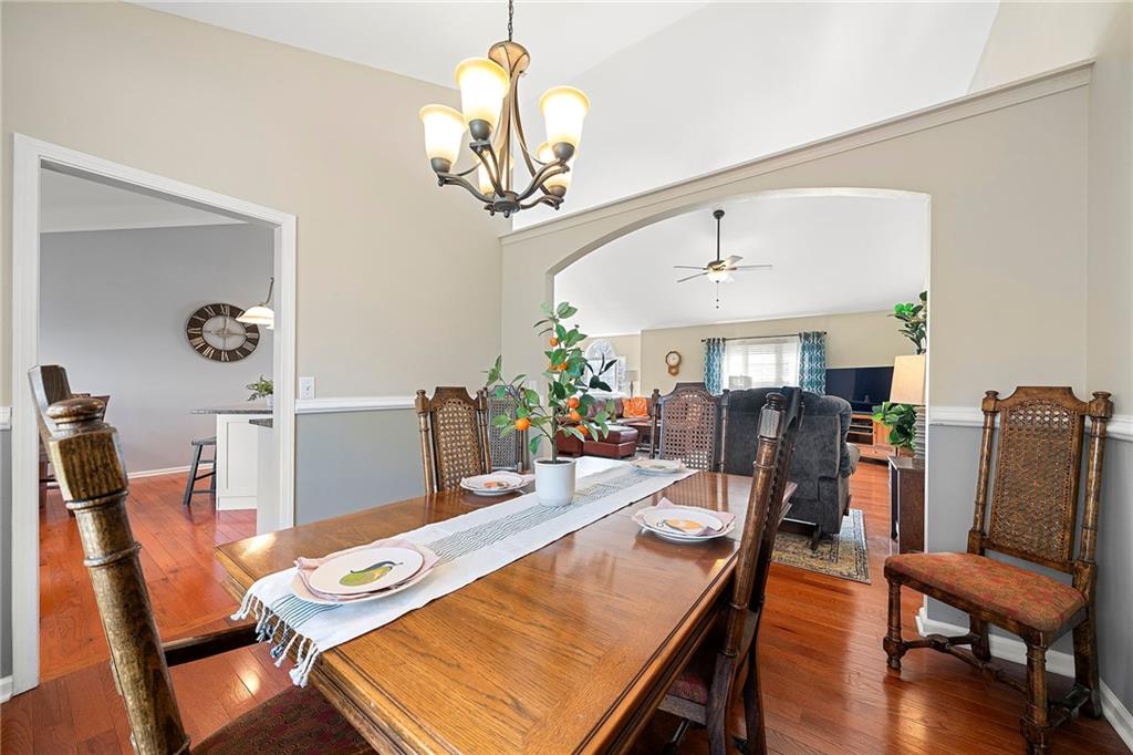 1045 Queensbury Run