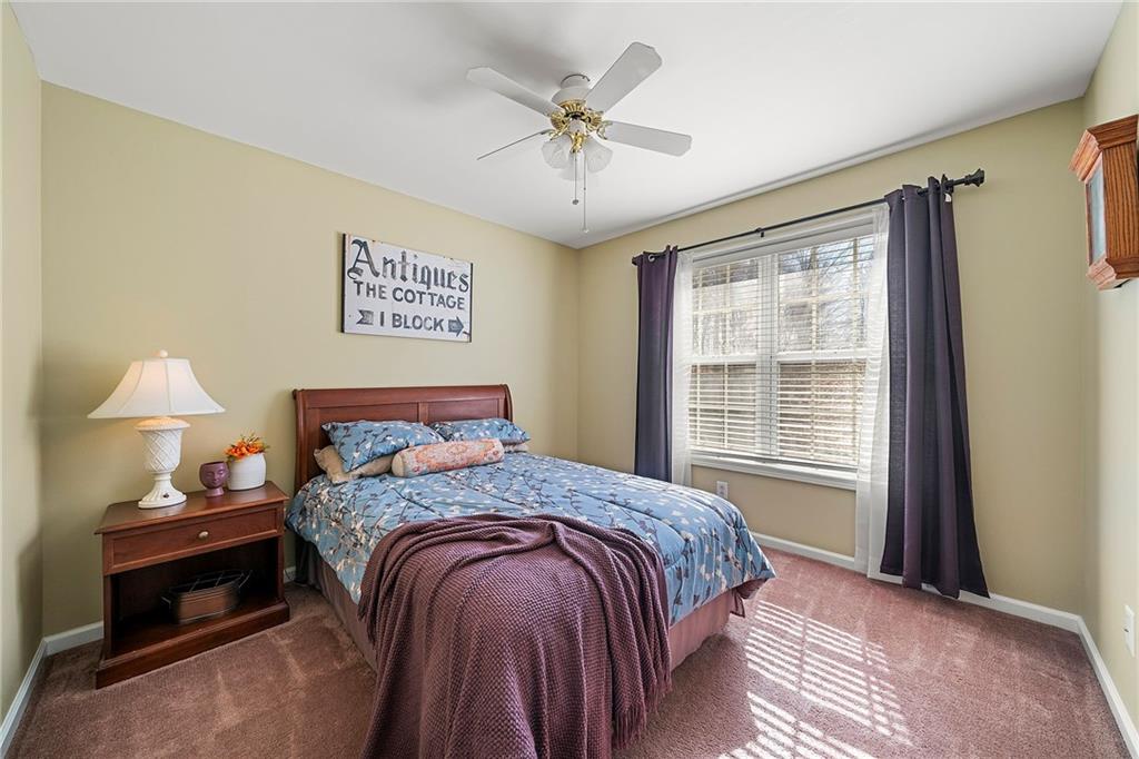 1045 Queensbury Run
