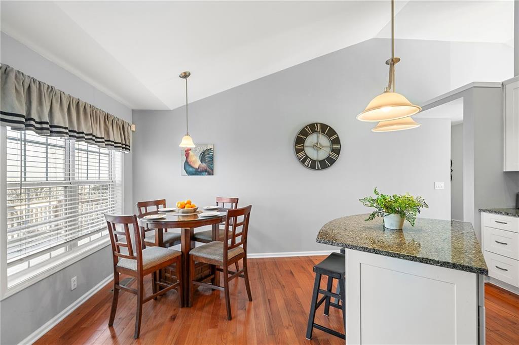 1045 Queensbury Run