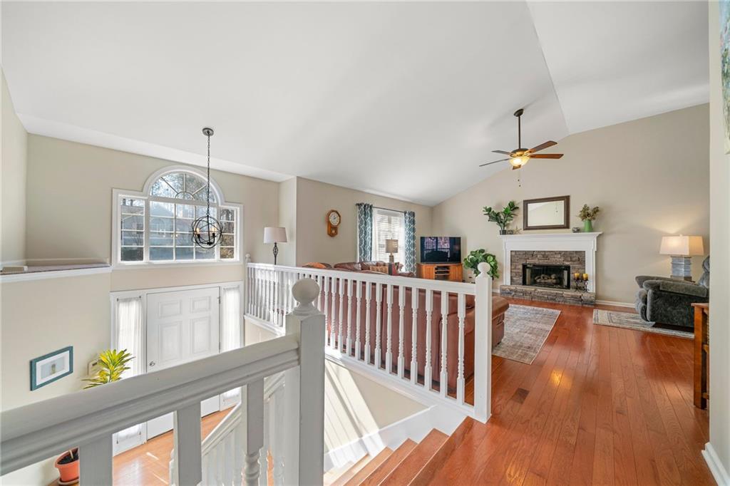 1045 Queensbury Run