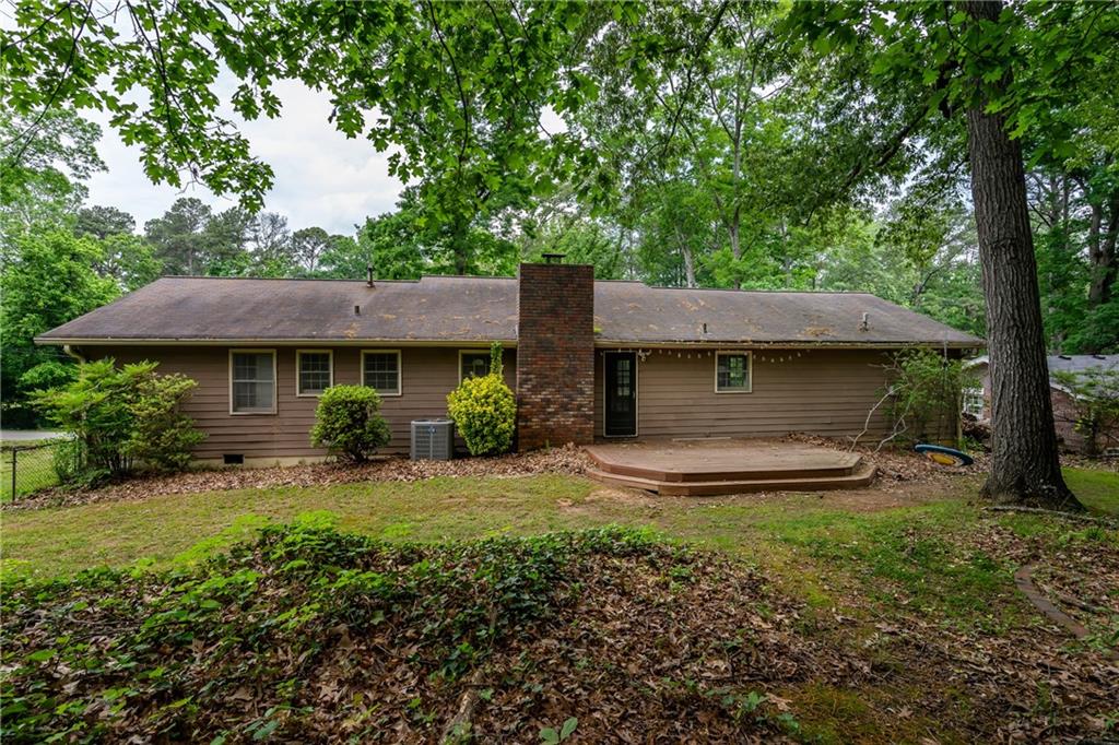1421 VONDA Lane SW