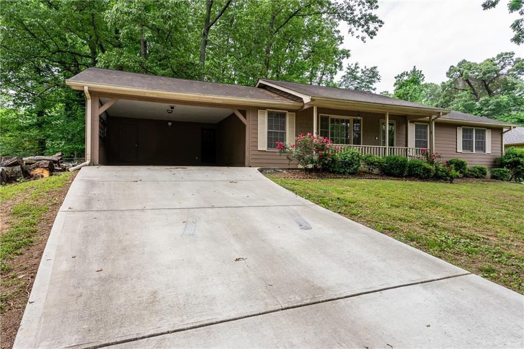 1421 VONDA Lane SW