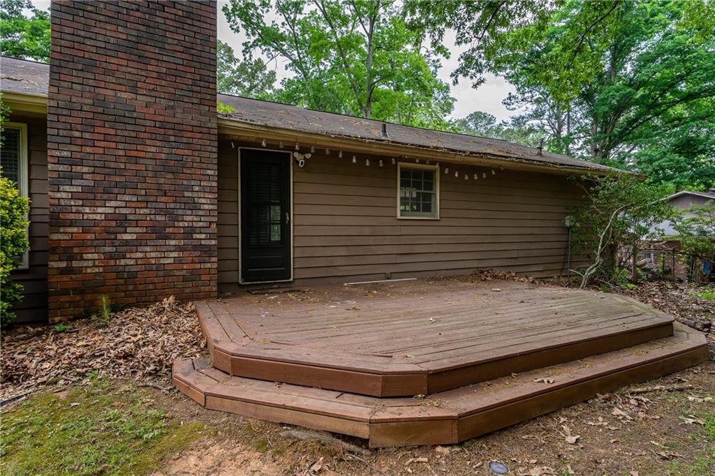 1421 VONDA Lane SW