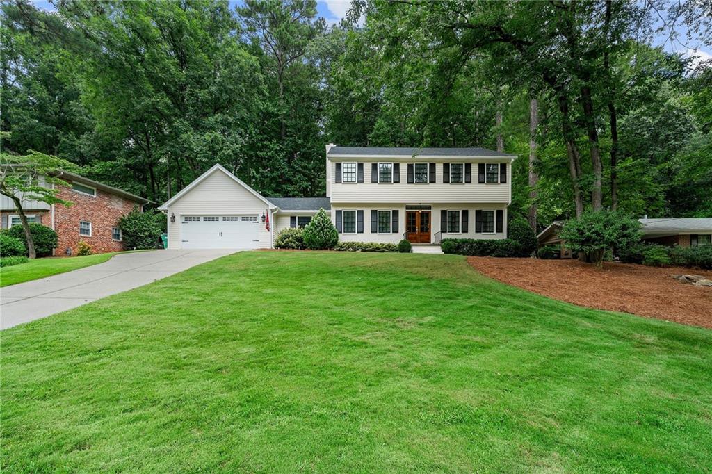 210 W Spalding Drive