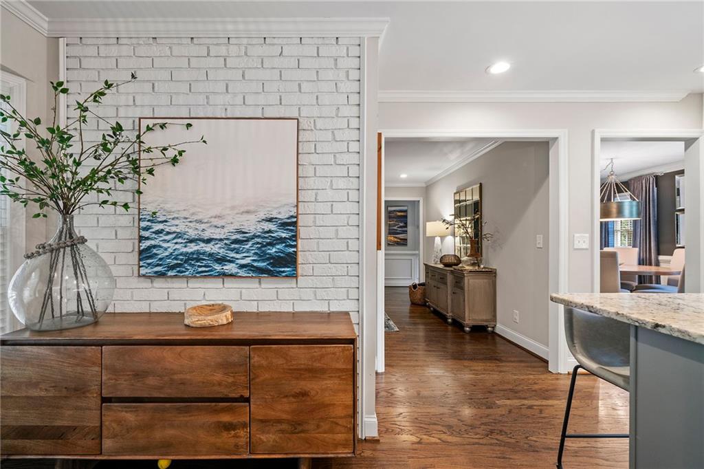 210 W Spalding Drive