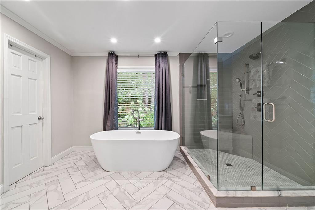 210 W Spalding Drive