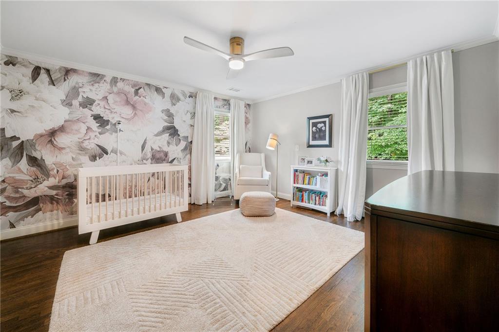 210 W Spalding Drive