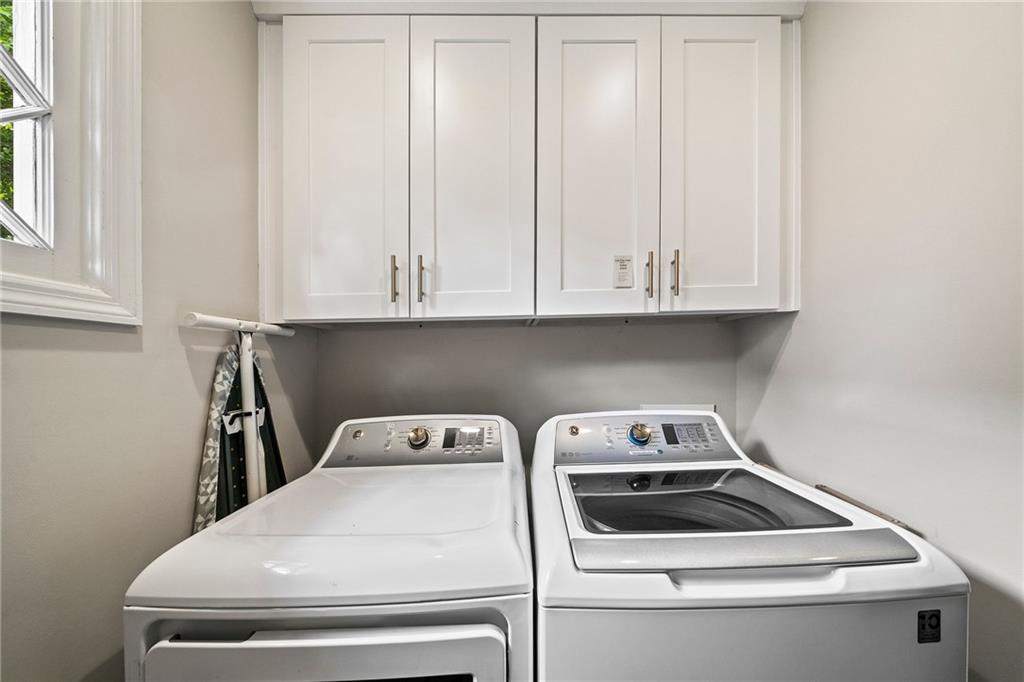 210 W Spalding Drive