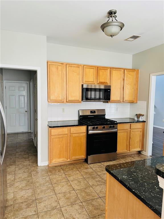 115 Windsong Trail