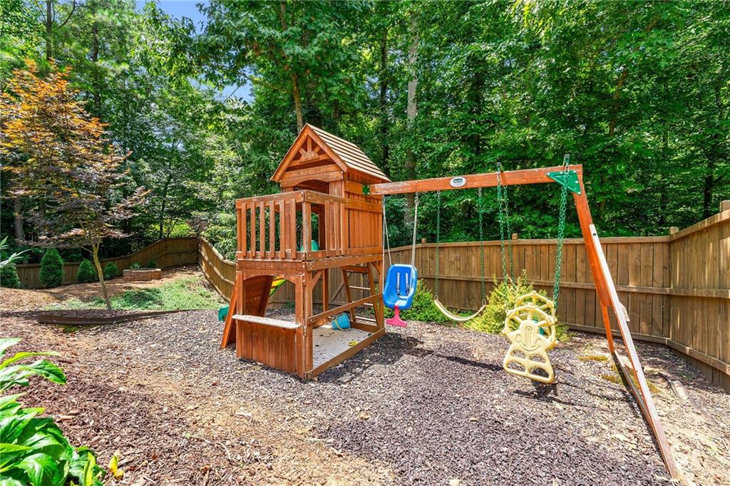 520 Cedarwood Drive