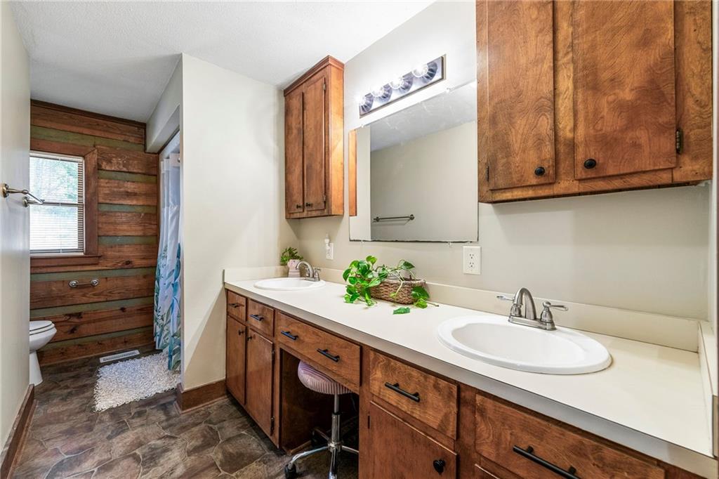 87 Old Martin Road SW