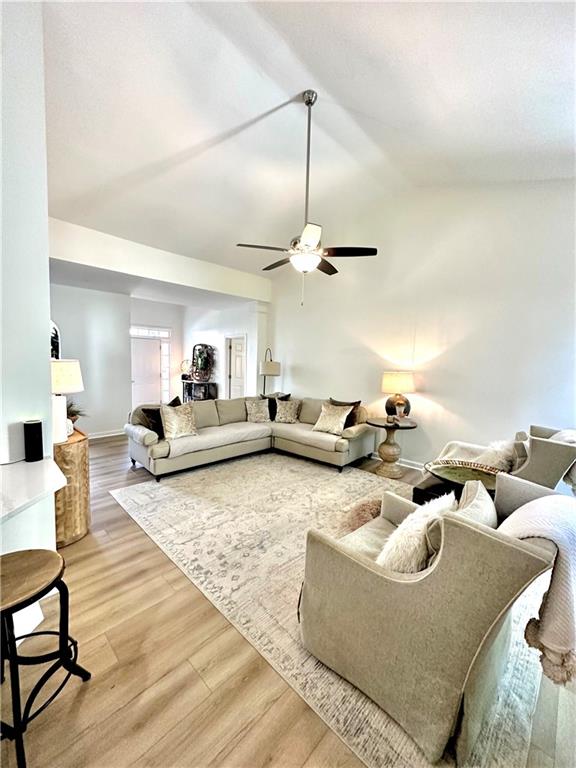 8002 Ashwell Court