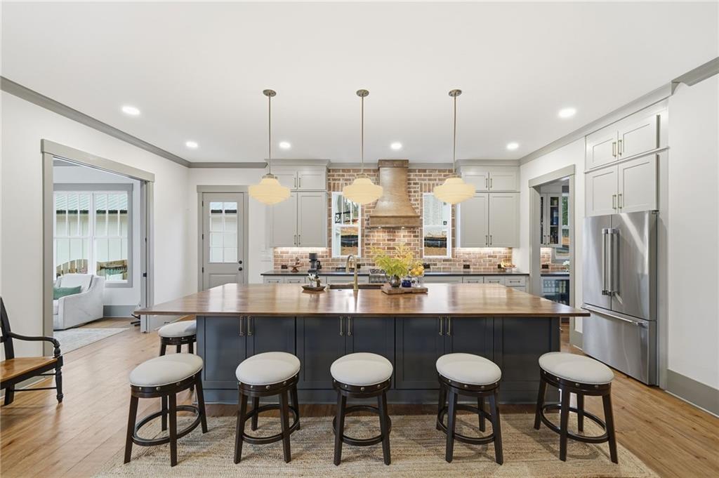881 Arnold Mill Road