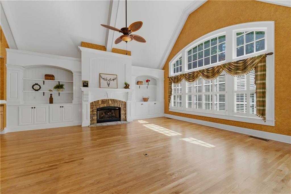 1911 Leonidas Trail NW