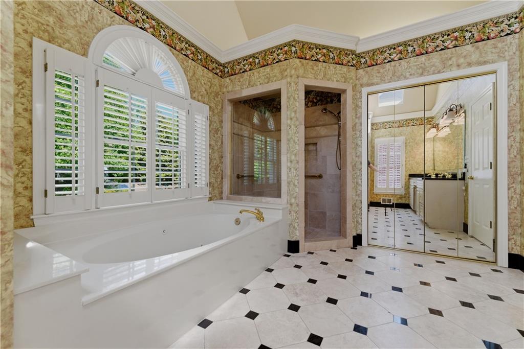 1911 Leonidas Trail NW