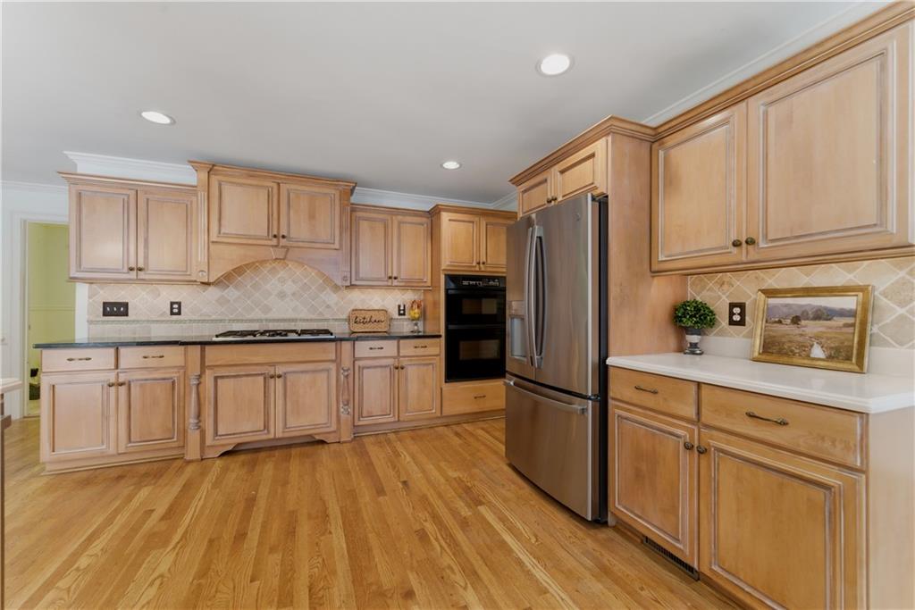 1911 Leonidas Trail NW