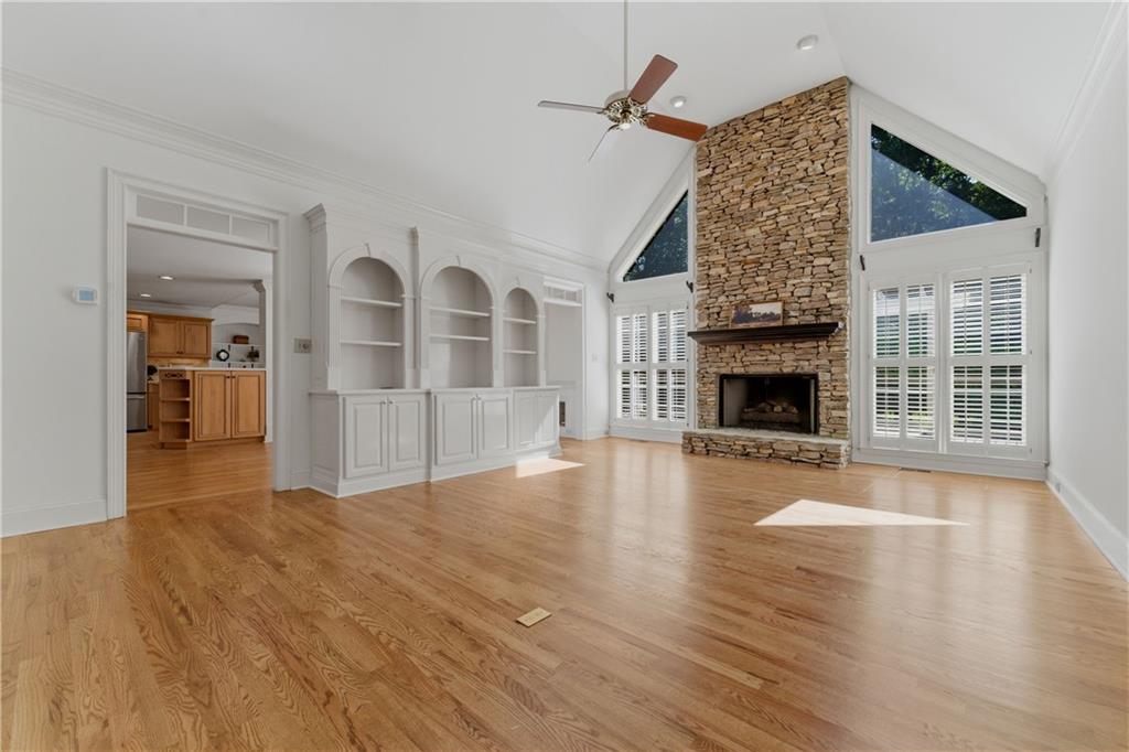 1911 Leonidas Trail NW