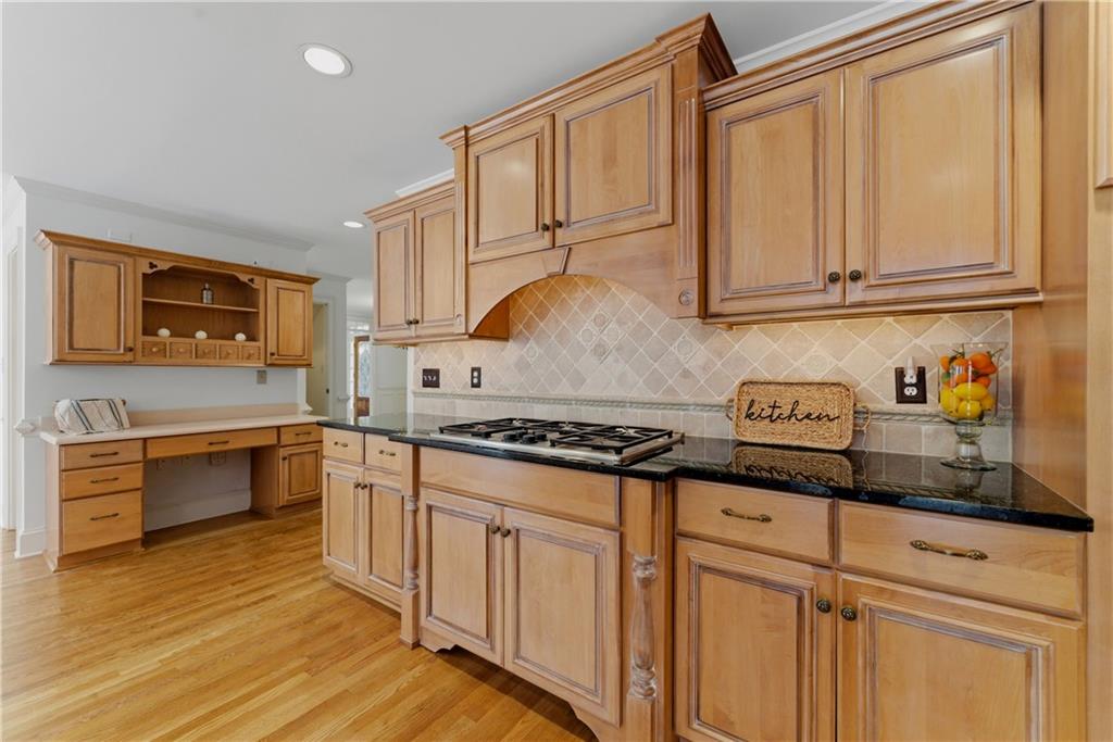 1911 Leonidas Trail NW