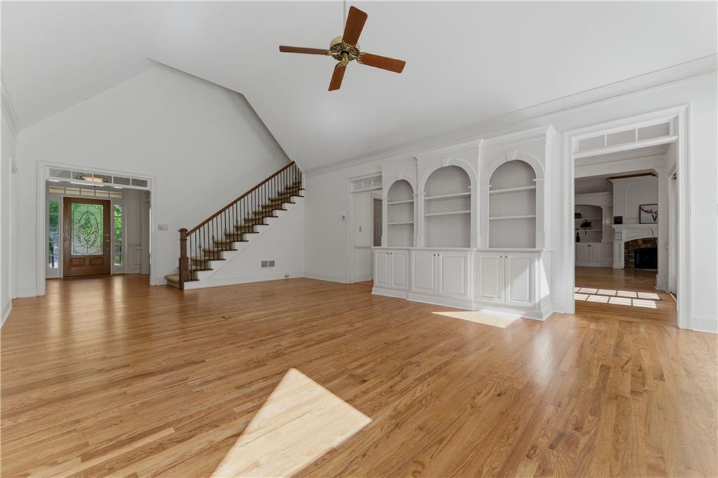 1911 Leonidas Trail NW