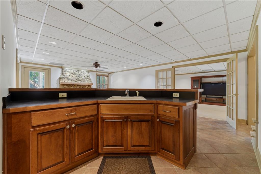 1911 Leonidas Trail NW