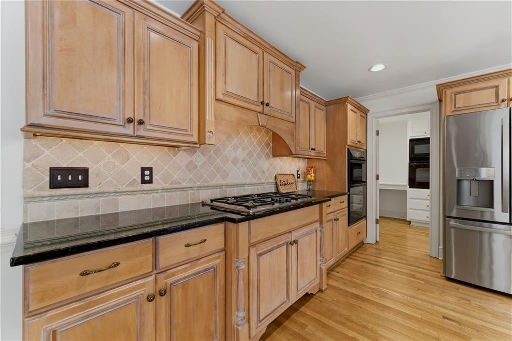 1911 Leonidas Trail NW