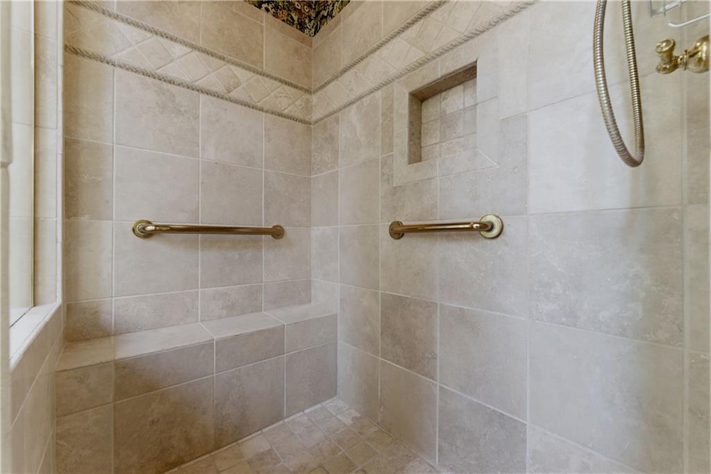 1911 Leonidas Trail NW