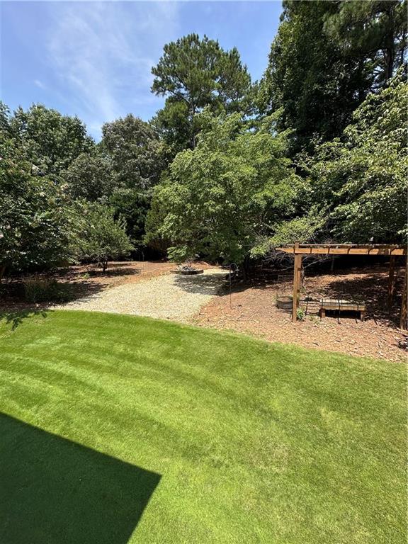 811 Valley Drive
