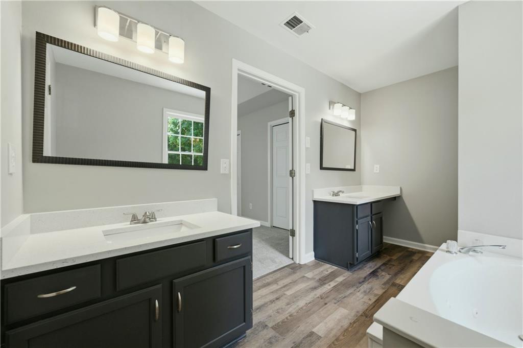 2110 November Court NW