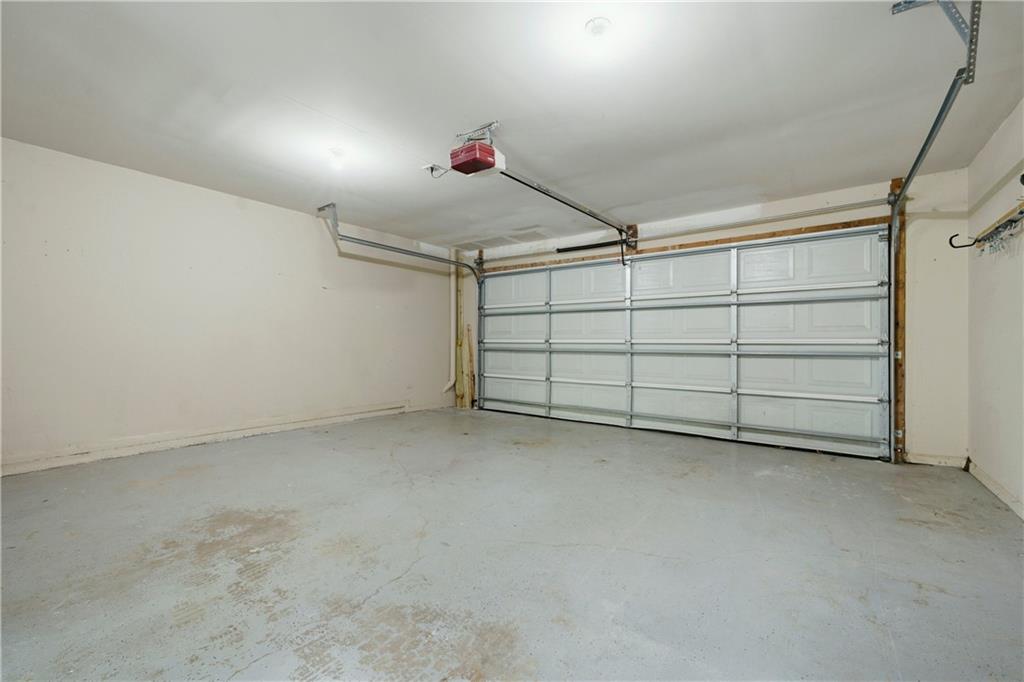 2110 November Court NW