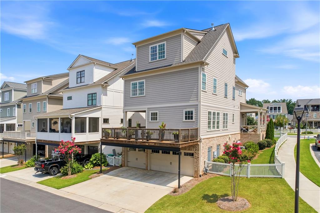 559 S Club Drive