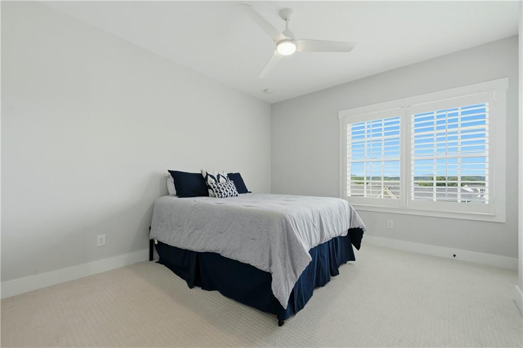 559 S Club Drive