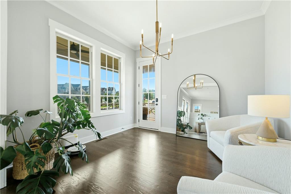 559 S Club Drive