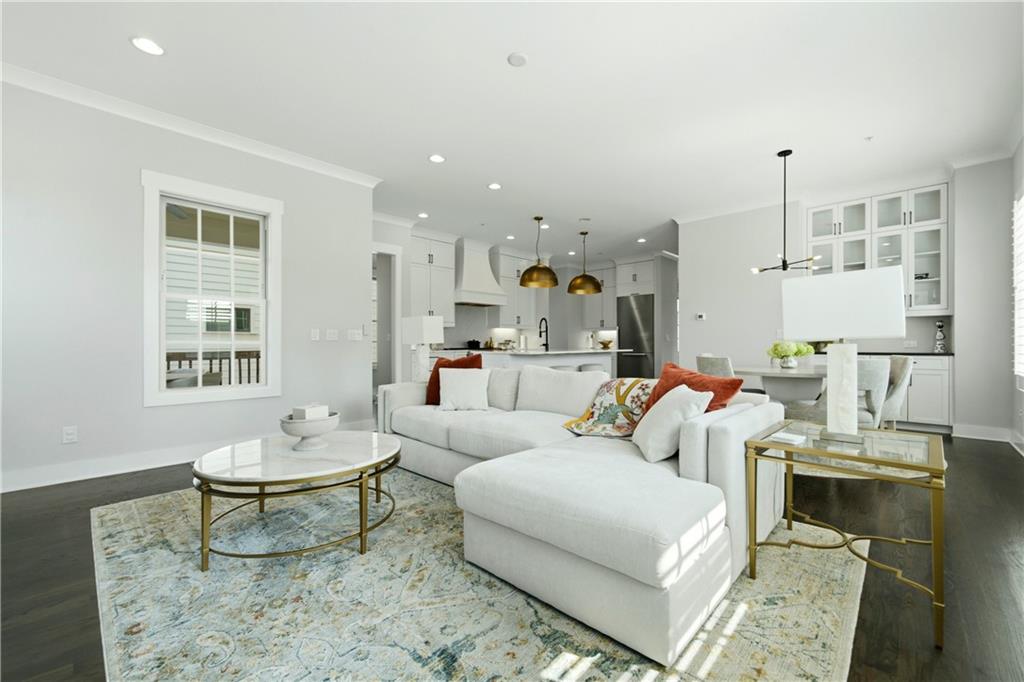 559 S Club Drive