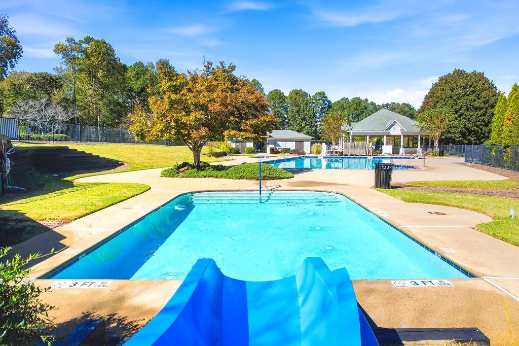 1028 Legacy Walk