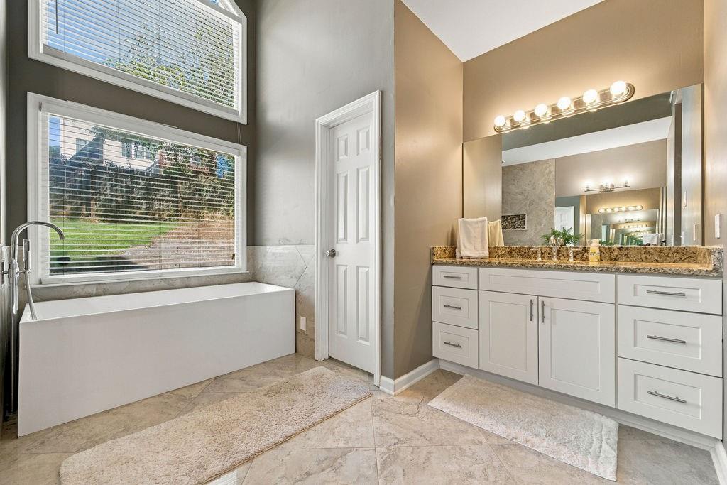 1028 Legacy Walk