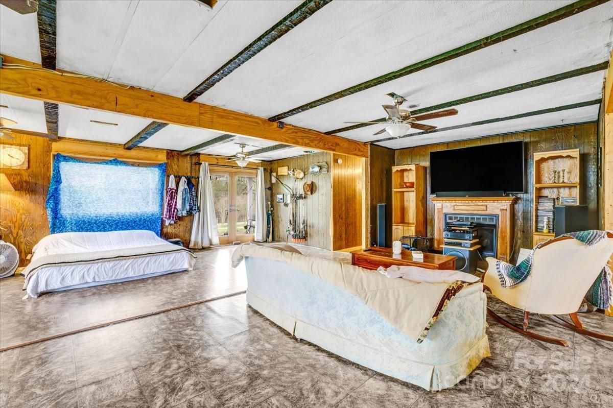 152 Midway Lake Road