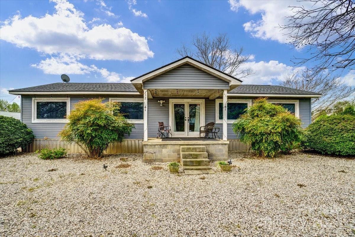 152 Midway Lake Road
