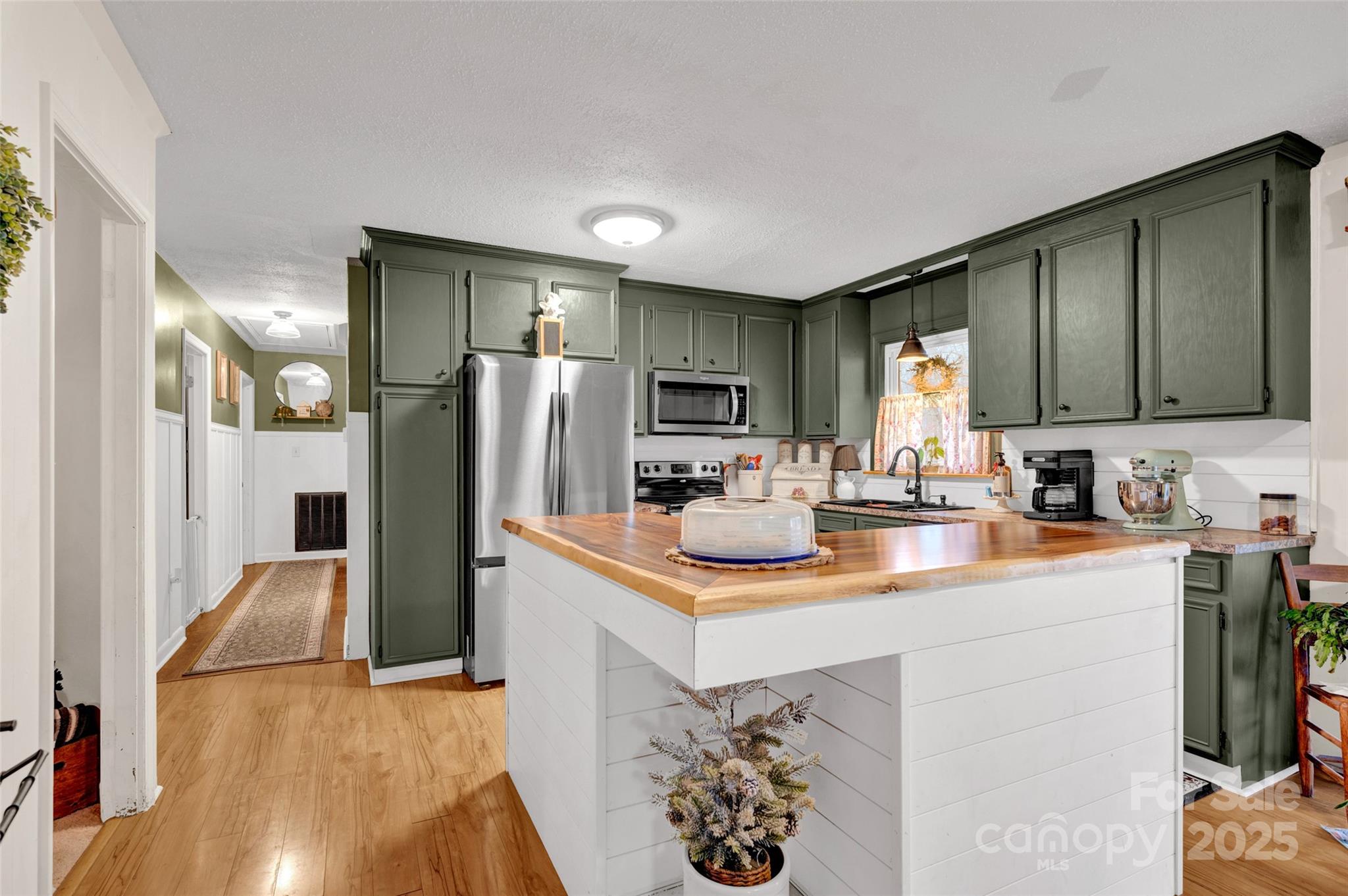 132 Holman Road